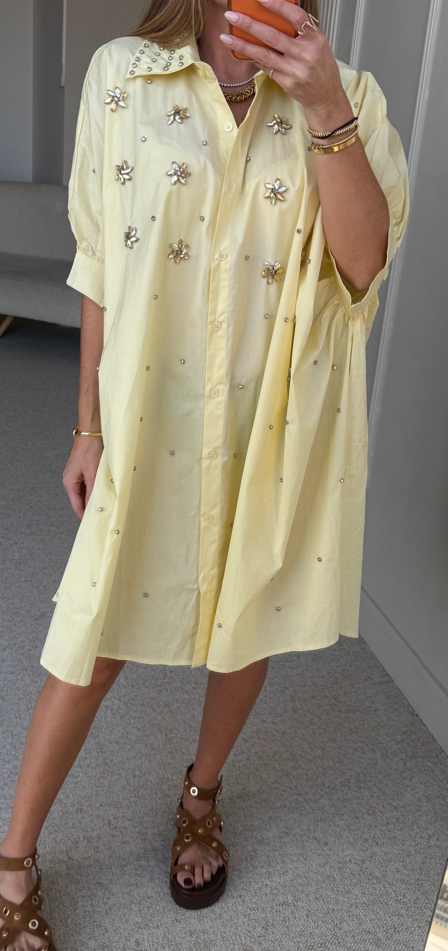 Robe Nell