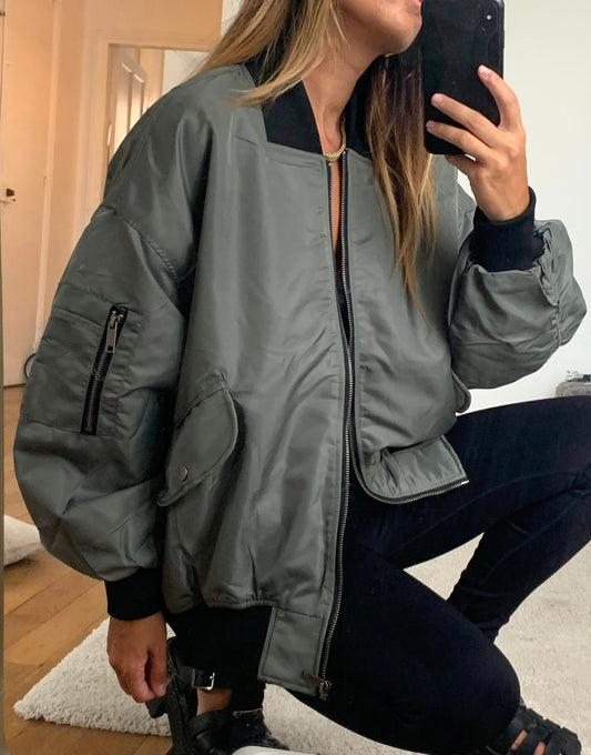 Bombers Anna