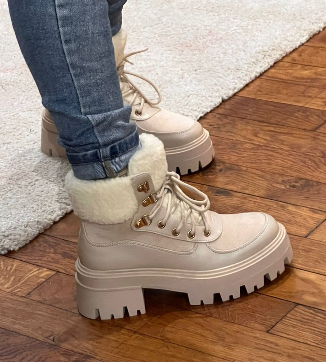 Boots Tracy