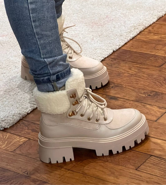 Boots Tracy